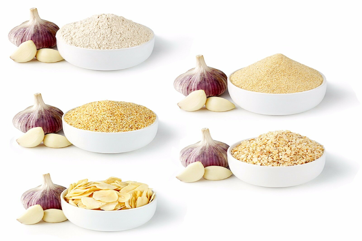Dried garlic products