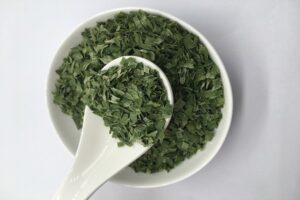 Dehydrated Leek Flakes (Green & White, All Green), dried leek flakes